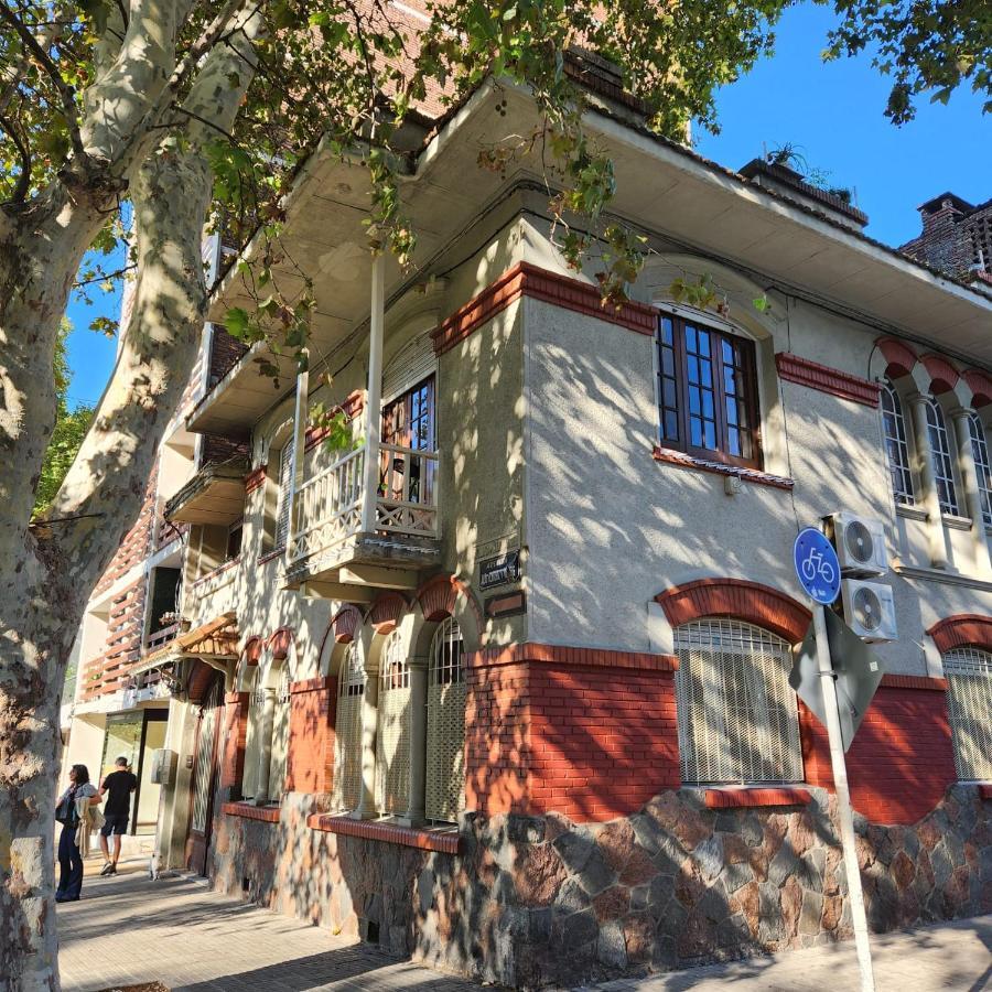 Youki Haus Hostel モンテビデオ エクステリア 写真